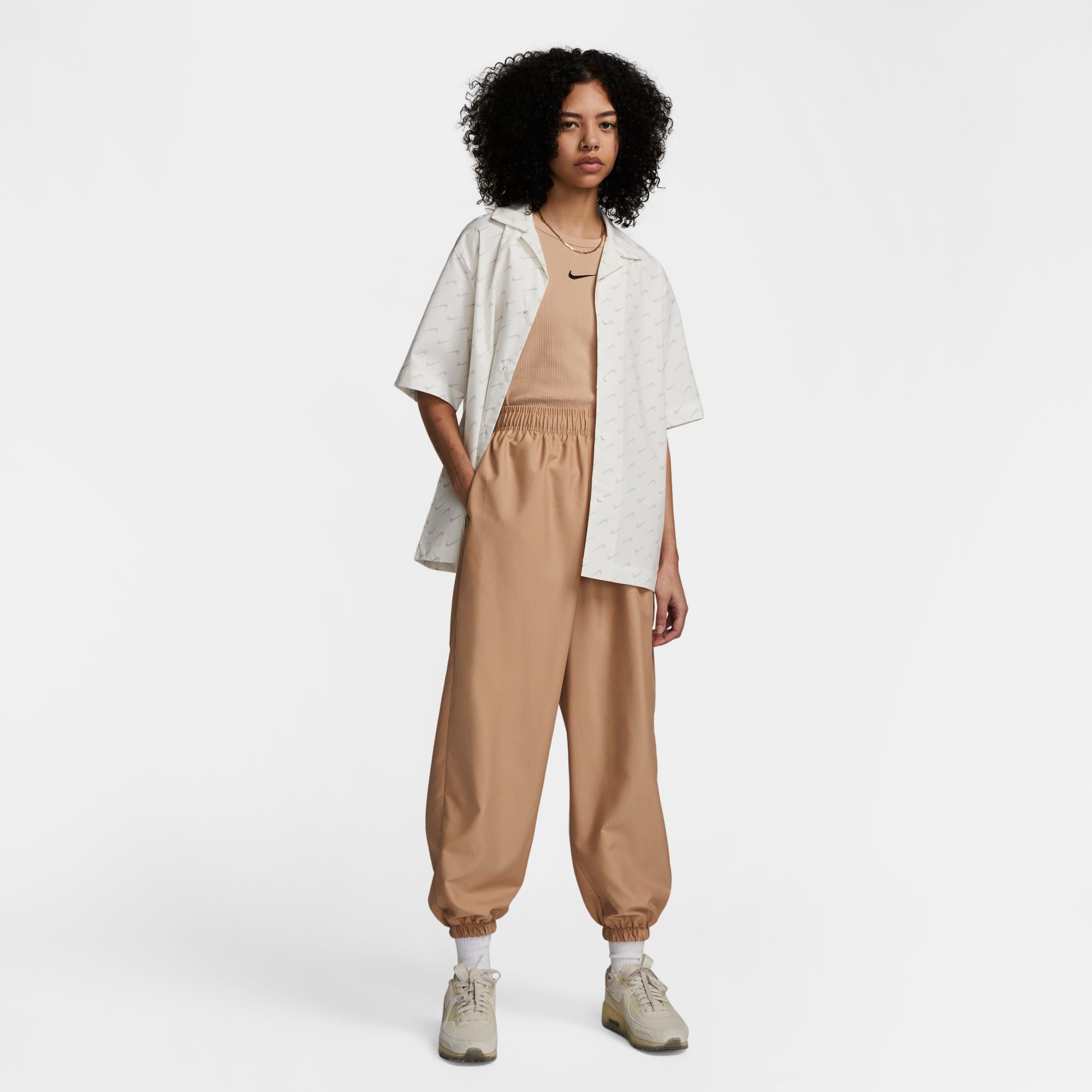 Nike Sportswear Everyday Modern