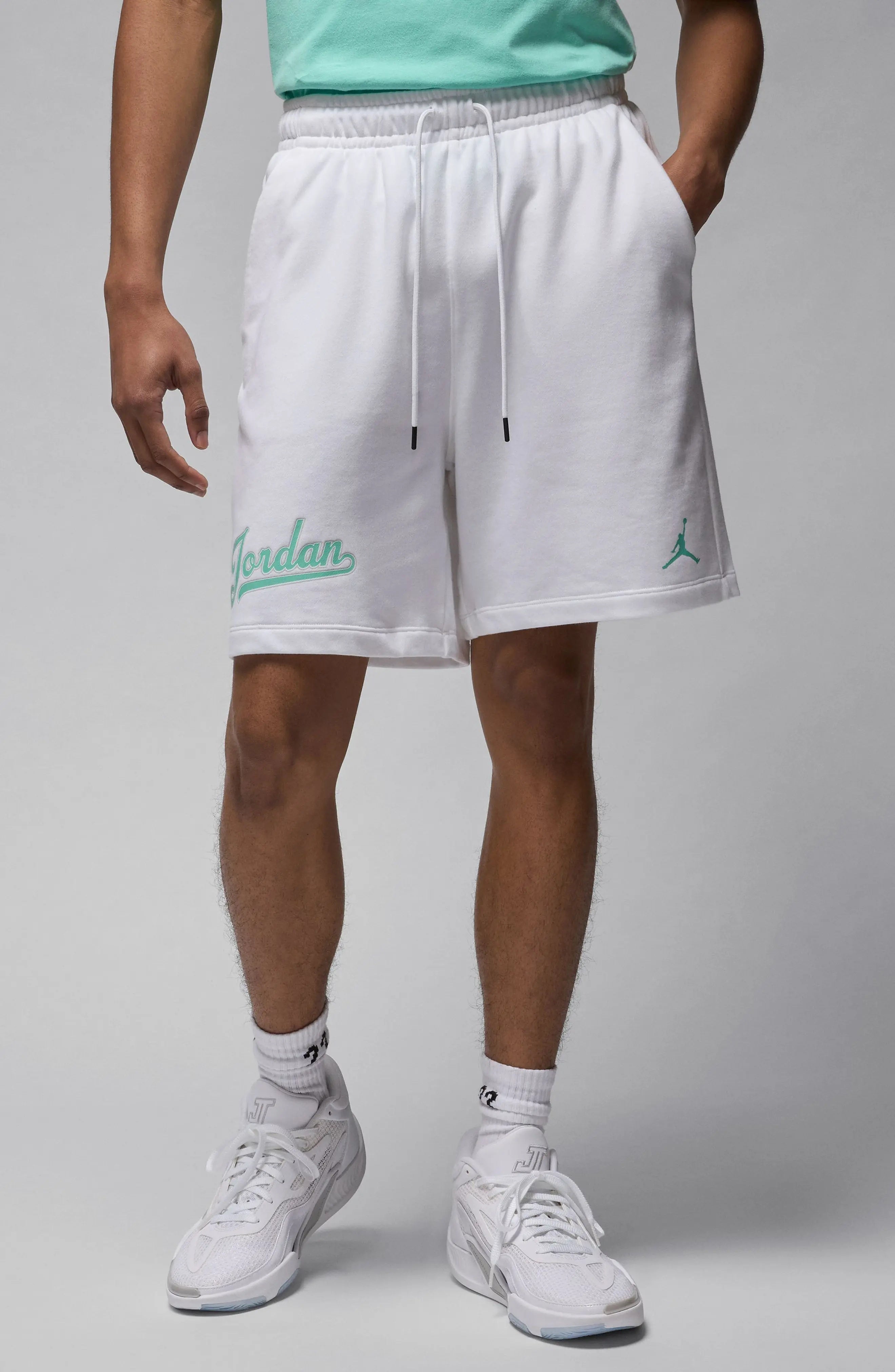 MVP Sweat Shorts Jordanin White/Emerald Rise