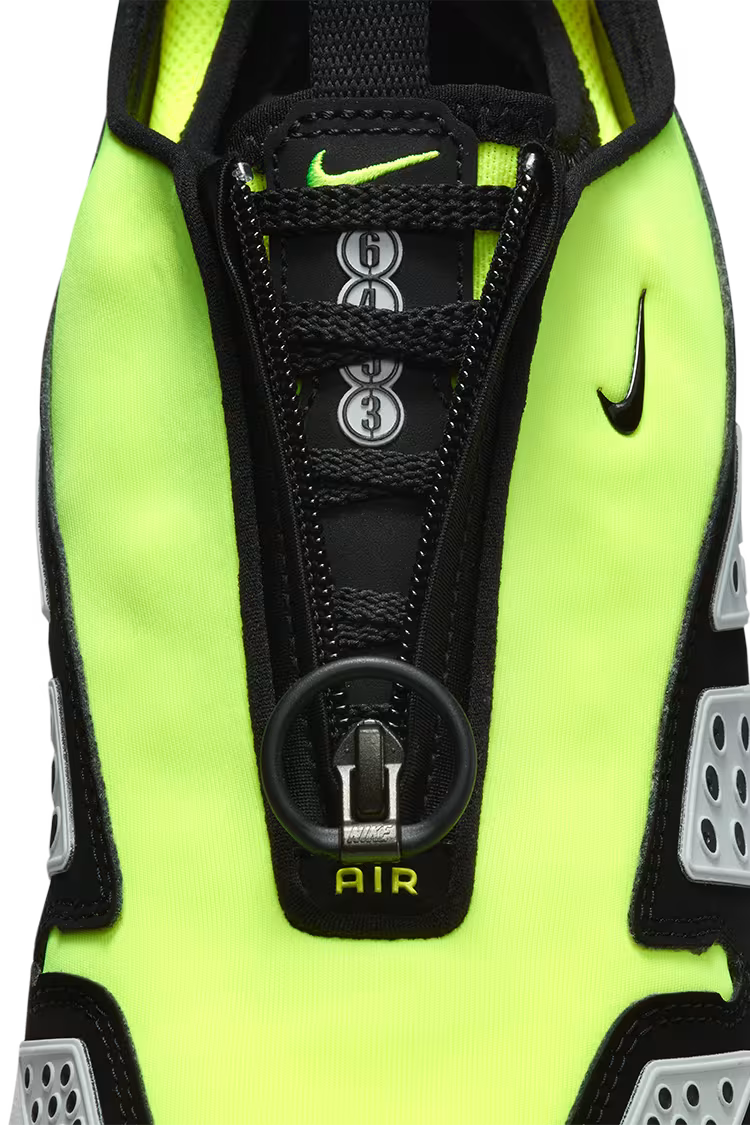 Nike Air Max SNDR Volt and Black