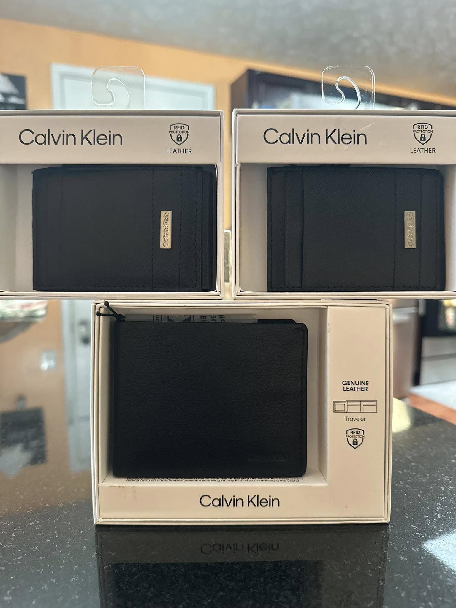 Billetera Calvin Klein  Hombre