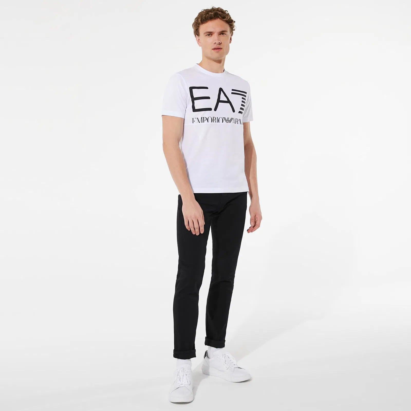 Emporio Armani Camiseta blanca de cuello redondo estampada EA7