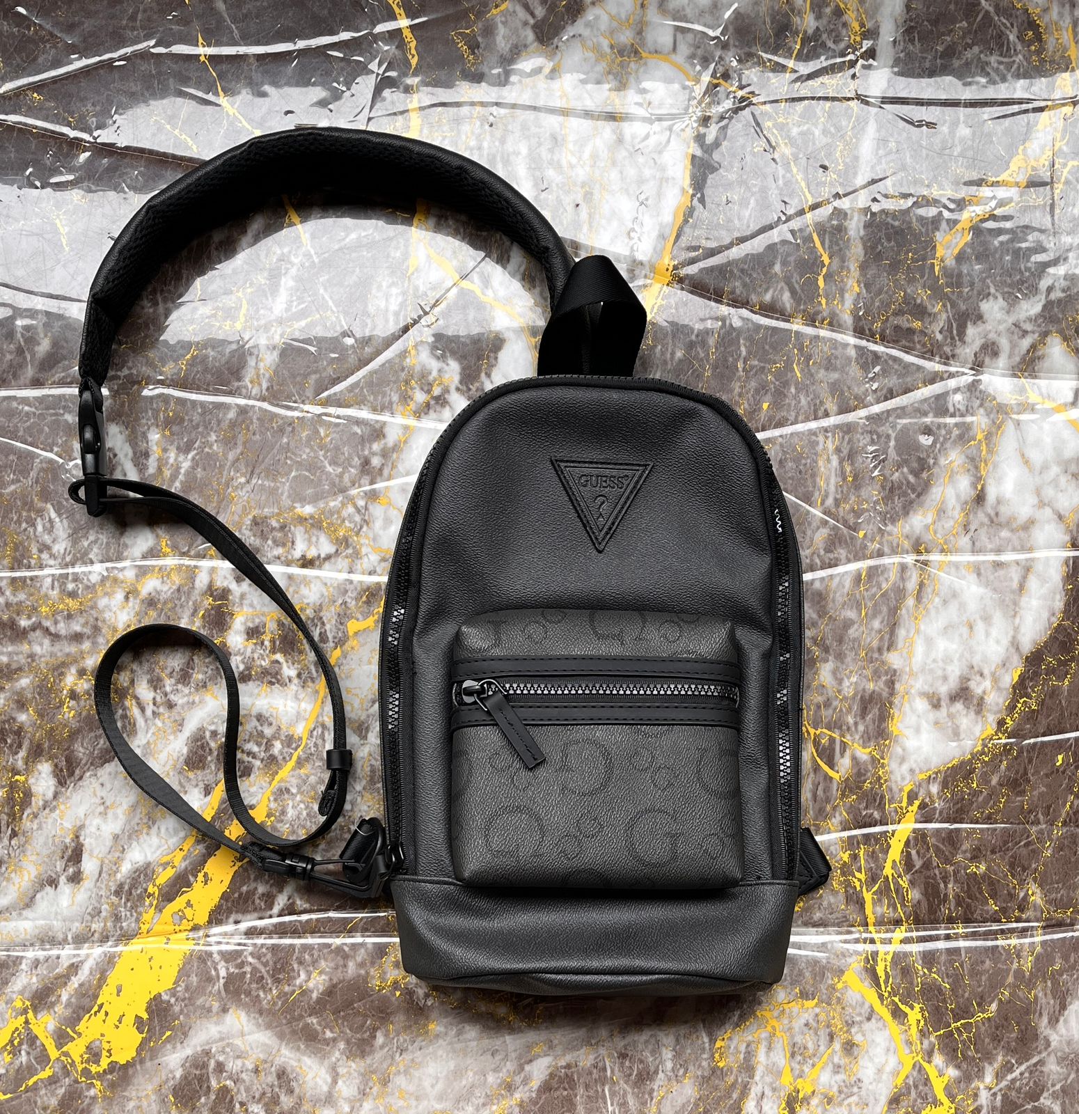 Morral GUESS