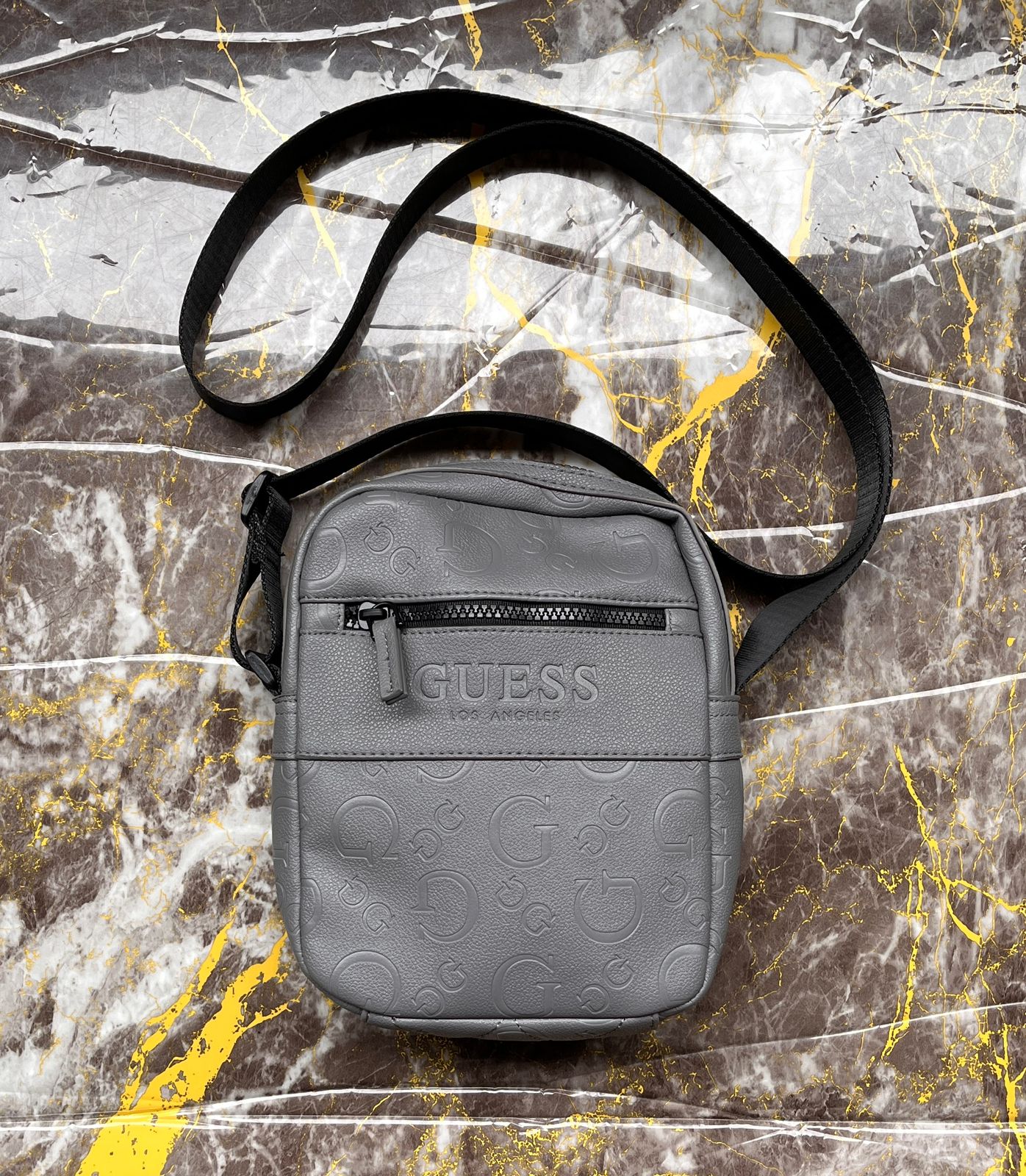 Morral GUESS