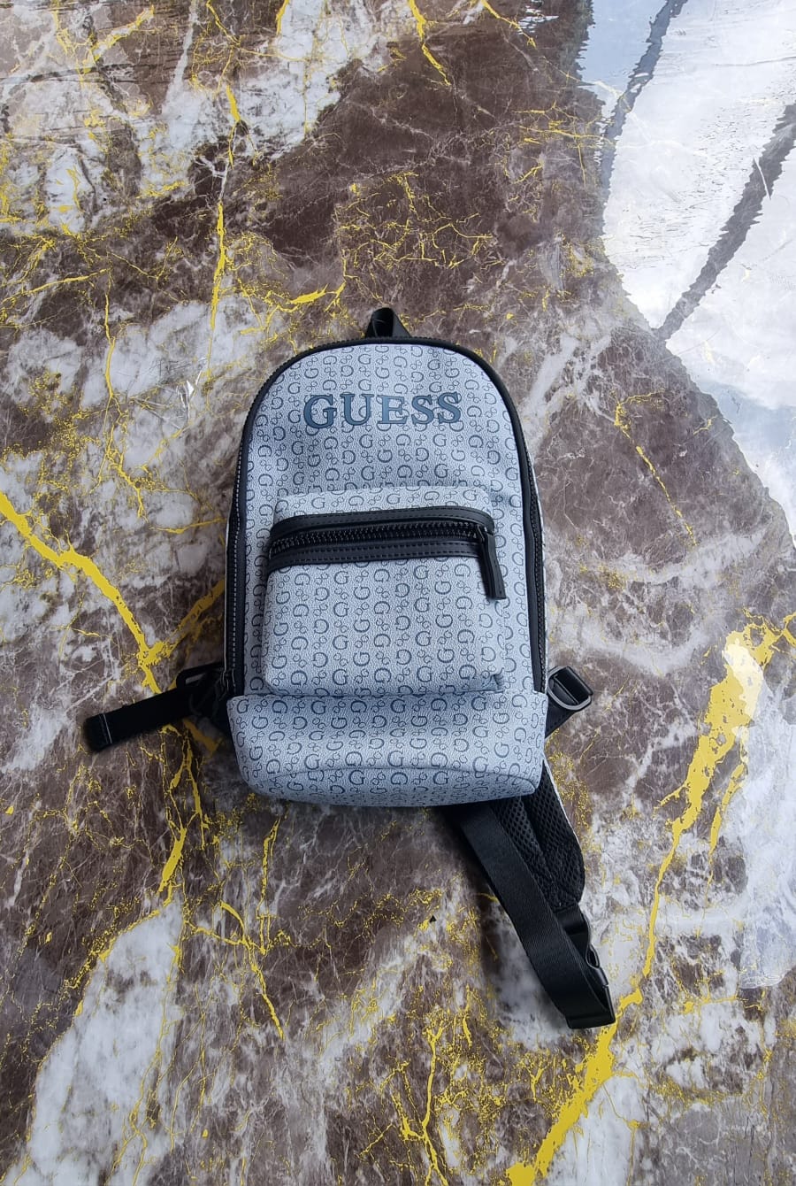 Morral GUESS
