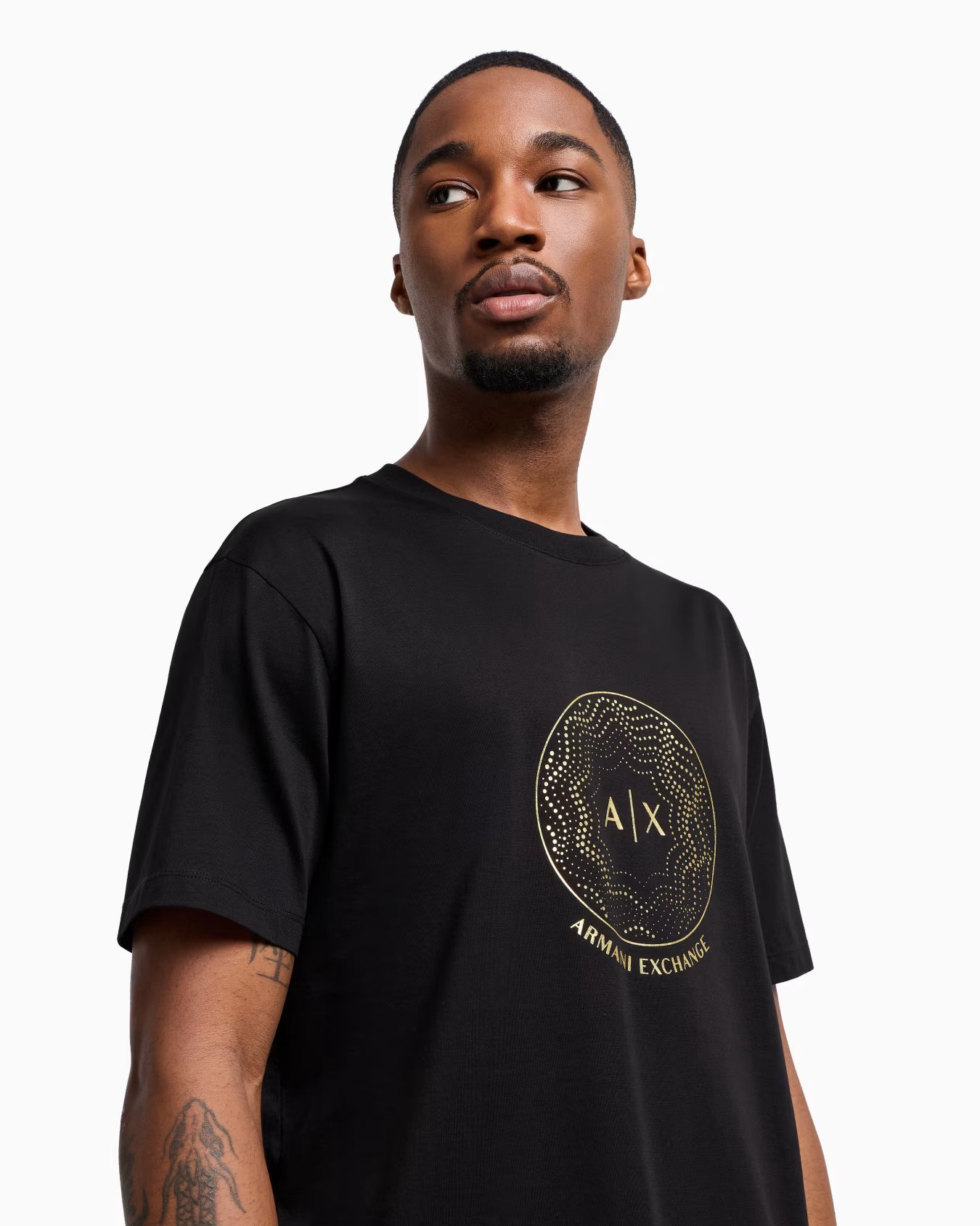 Armani Exchange Camiseta de corte regular con pedrería dorada