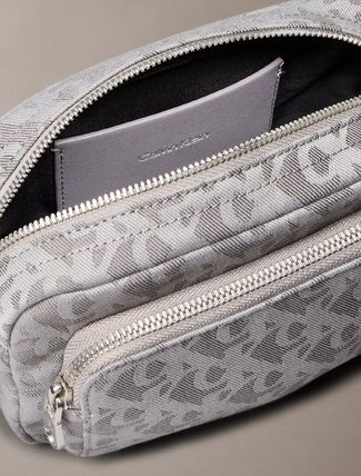 Calvin Klein Riñonera con monograma y logotipo en jacquard